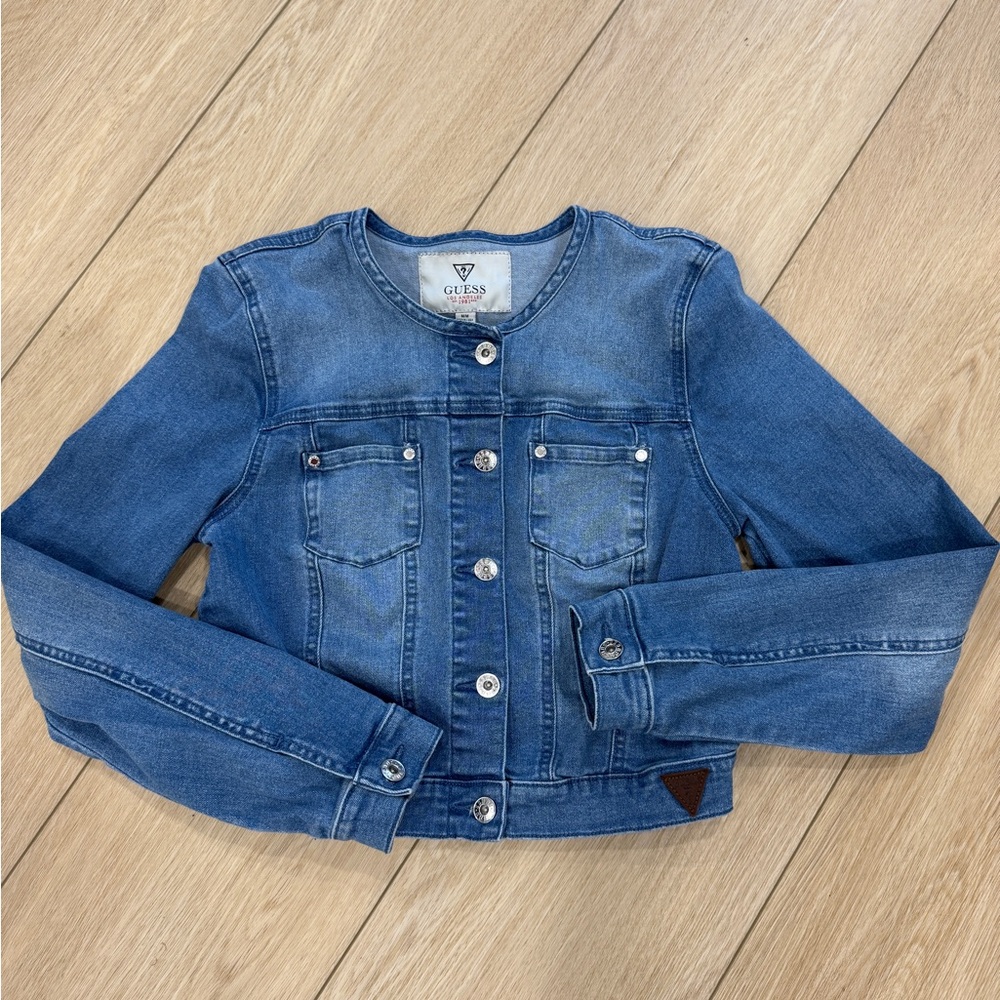 GUESS Cropped Denim Jacket – Size M in VGUC